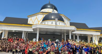 Meriah dan Penuh Makna, Praktikum Tari Kelas XII MAN 1 Medan Tampilkan Ragam Budaya Nusantara 